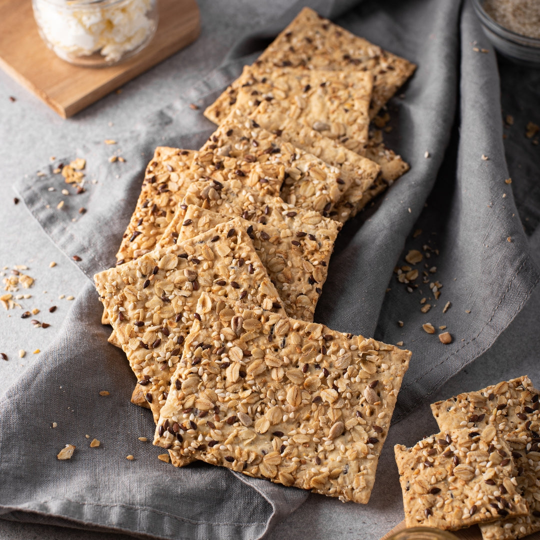 Knapperige crackers met zaden